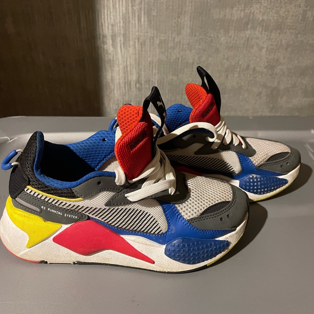Worn Puma size 4.